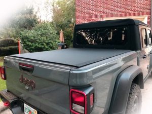 How to Seal a Tonneau Cover of Your Jeep