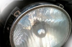 How to Clean Your Headlights