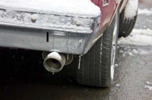 Quick and Easy Steps to Removing Snow From an Exhaust Pipe 