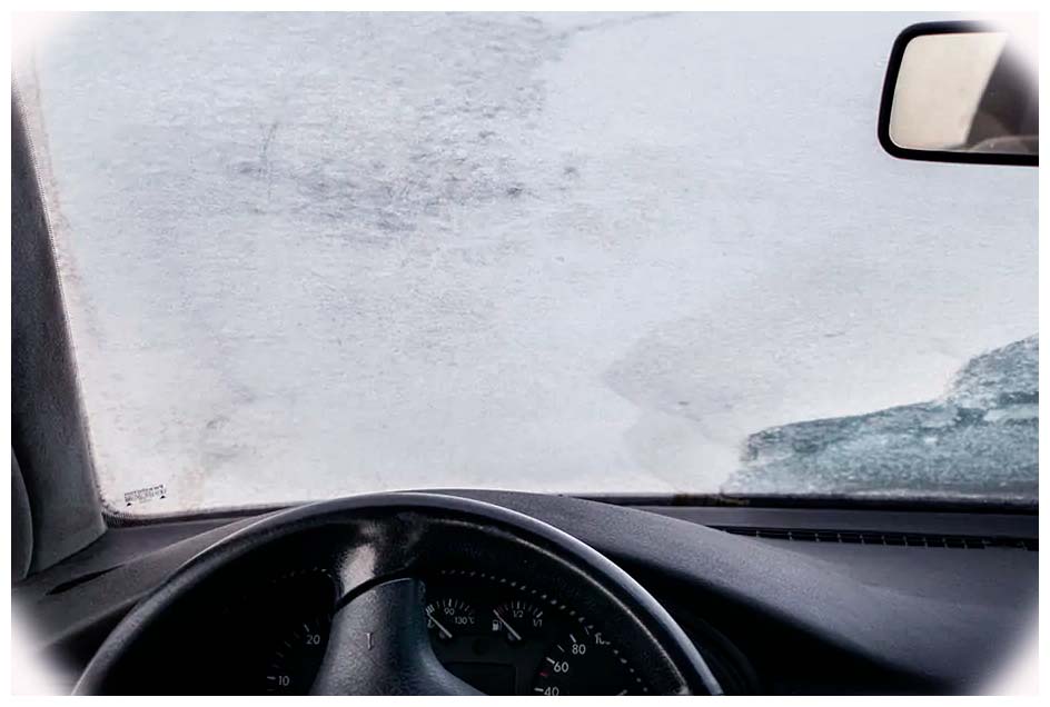 How to Deal With Frost on the Inside of Your Windshield