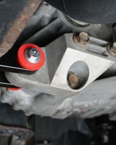 Identifying Bad Motor Mount Symptoms 