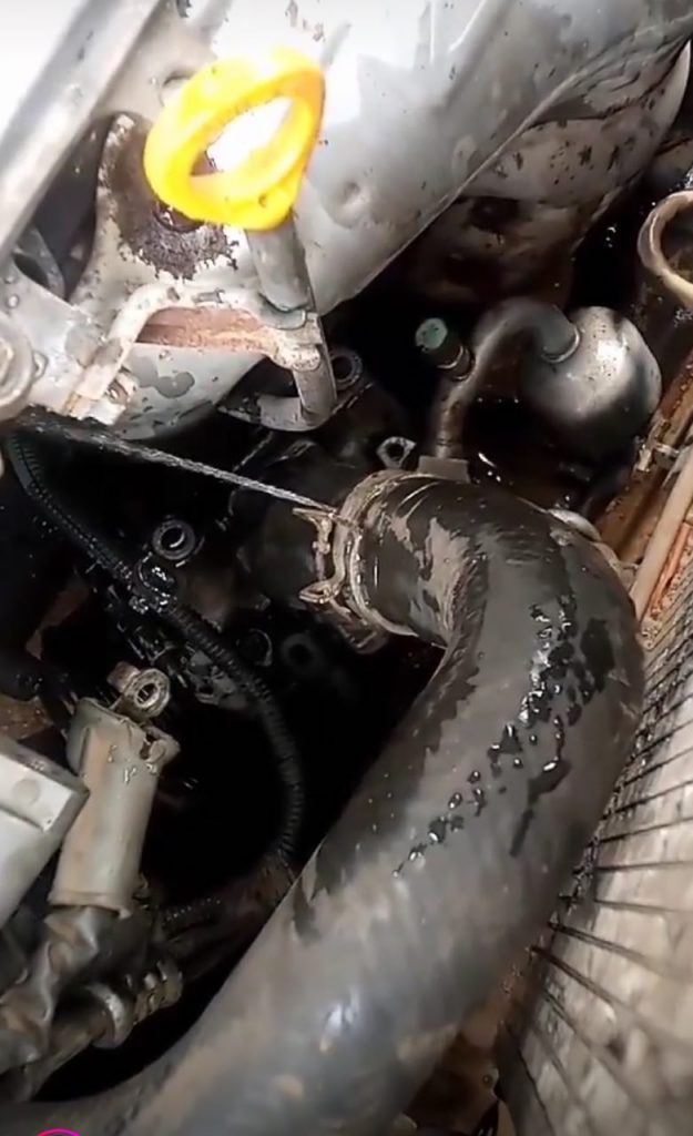 How to Pressure Test Cooling System in Your Car