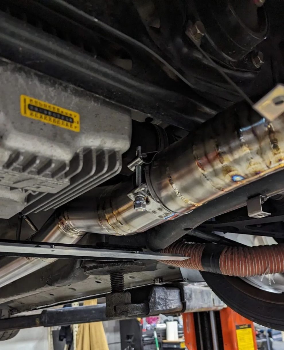 Fixing Broken Exhaust Flange Bolts - Jeepzine
