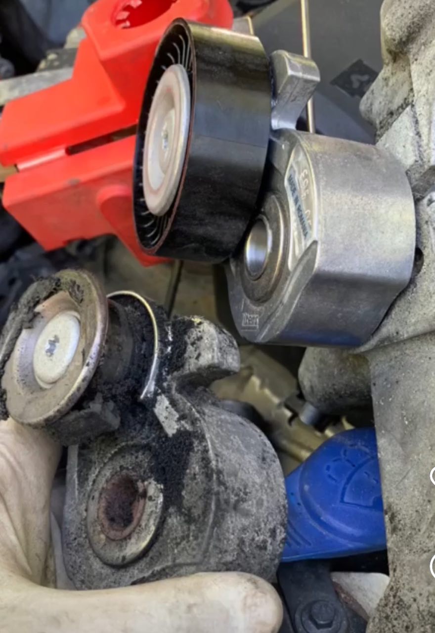 Identifying Signs of a Bad Tensioner Pulley